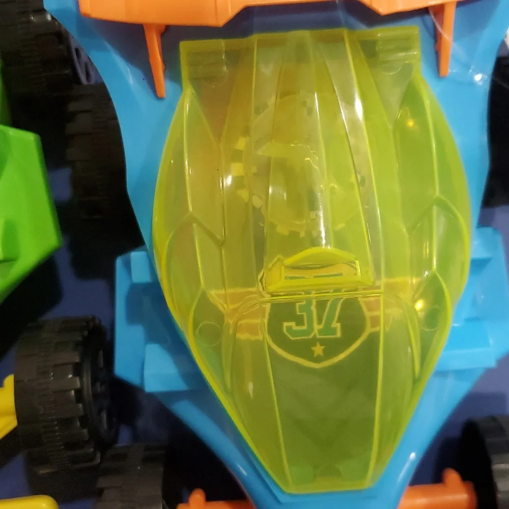 Set of 3 pull back Toy race‎ cars new